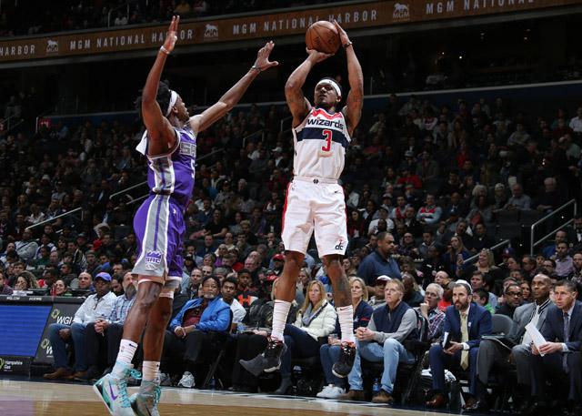  福克斯关键抢断国王加时险胜活塞保排名