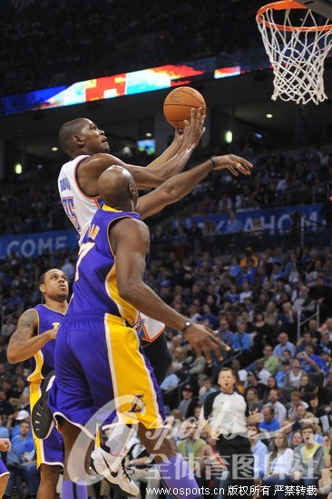  爱德华兹末节独揽12分，森林狼客场险胜雷霆升至第七